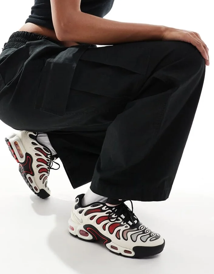 Nike Air Max Plus Drift sneakers in white and red - Image 4