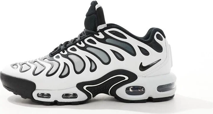 Nike Air Max Plus Drift sneakers in white and silver - Image 2