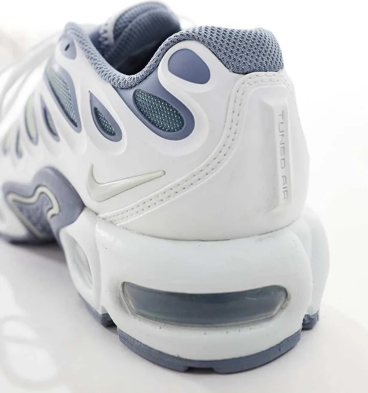 Nike Air Max Plus Drift sneakers in white and silver - Image 3