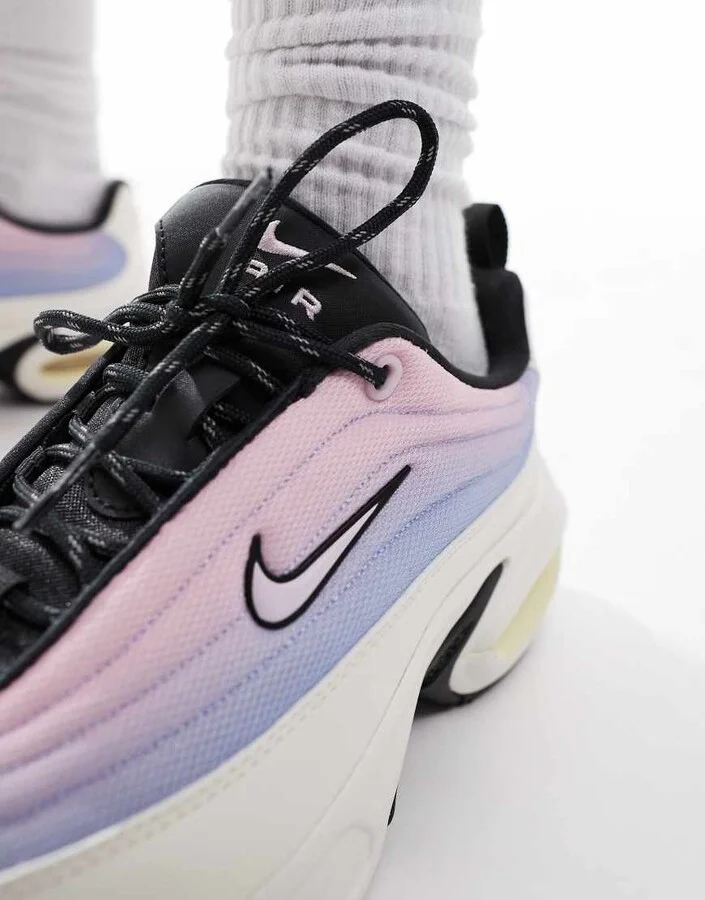 Nike Air Max Portal sneakers in white and pink - Image 4