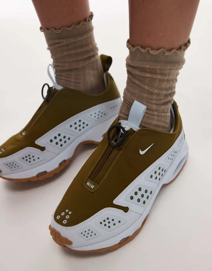 Nike Air Max SNDR sneakers in green & blue - Image 4
