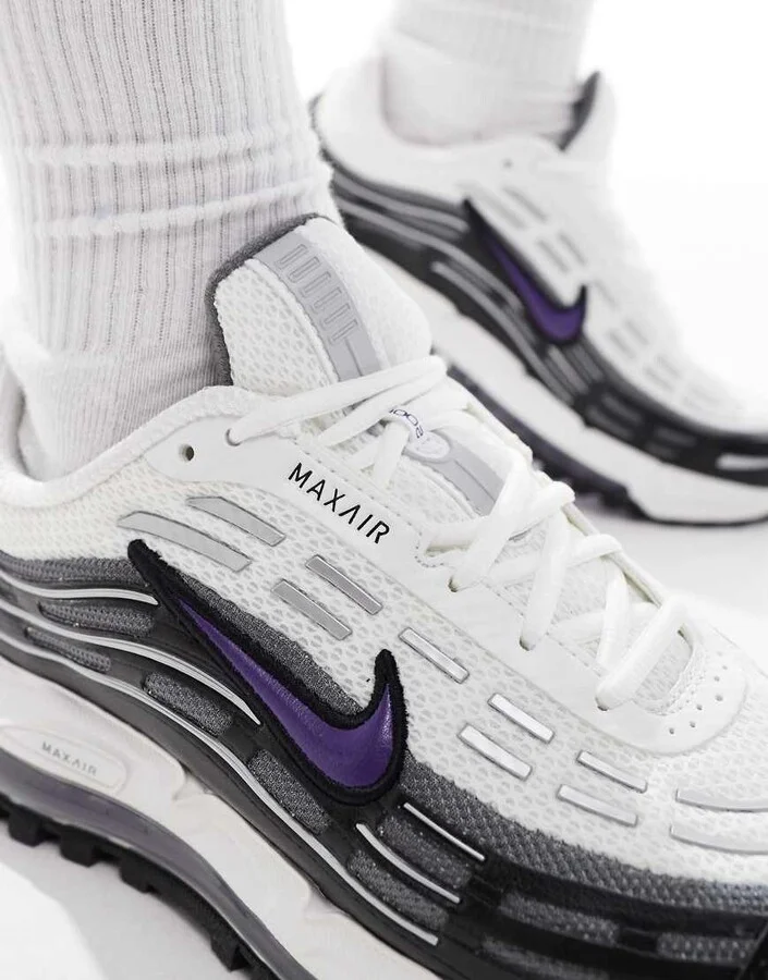 Nike Air Max TL 2.5 sneakers in white & black - Image 3