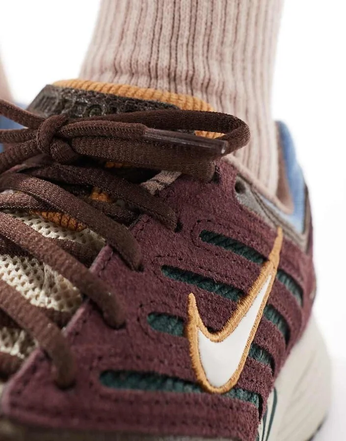 Nike Air Pegasus 2005 sneakers in beige and brown - Image 4