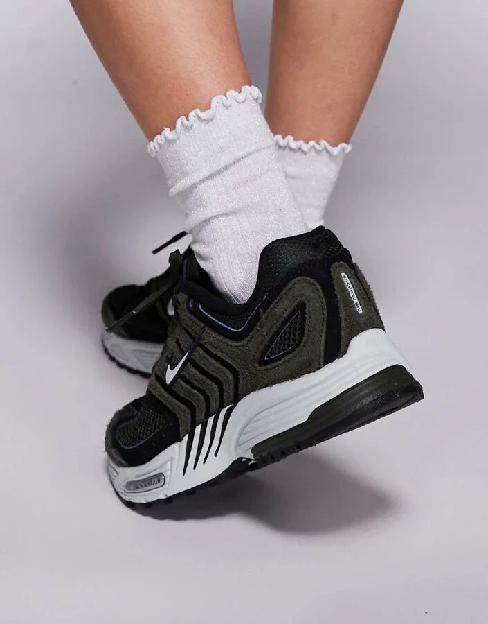 Nike Air Pegasus 2005 sneakers in dark green and silver - Image 3