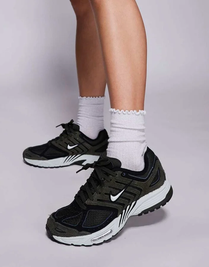 Nike Air Pegasus 2005 sneakers in dark green and silver