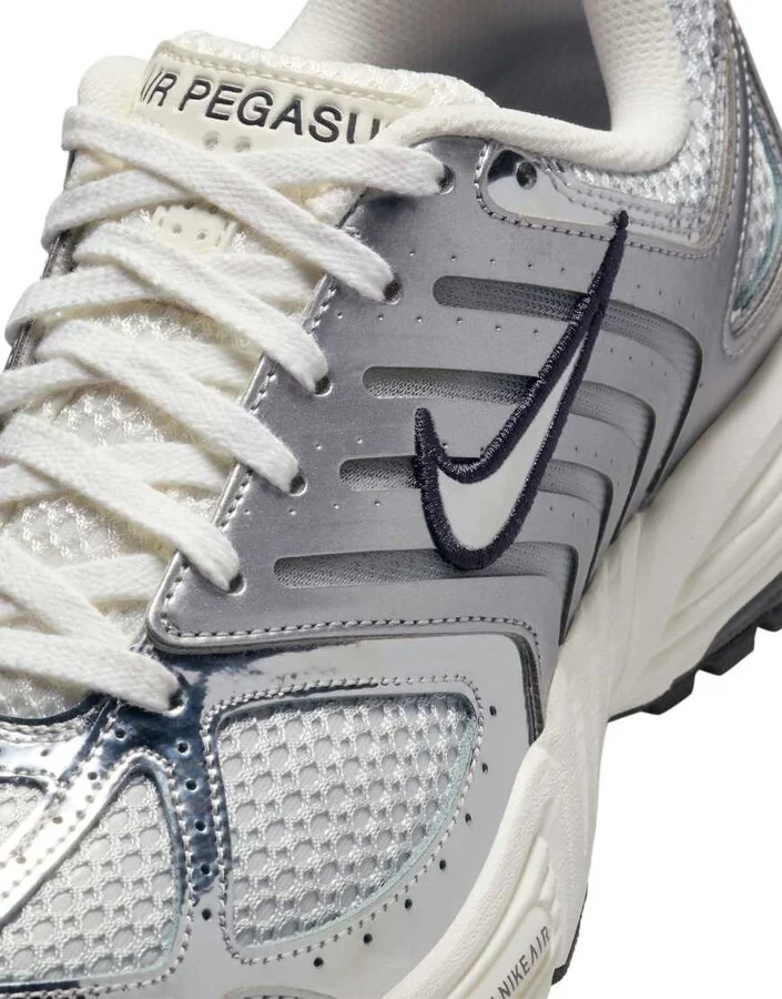 Nike Air Pegasus 2005 sneakers in gray and silver - Image 2