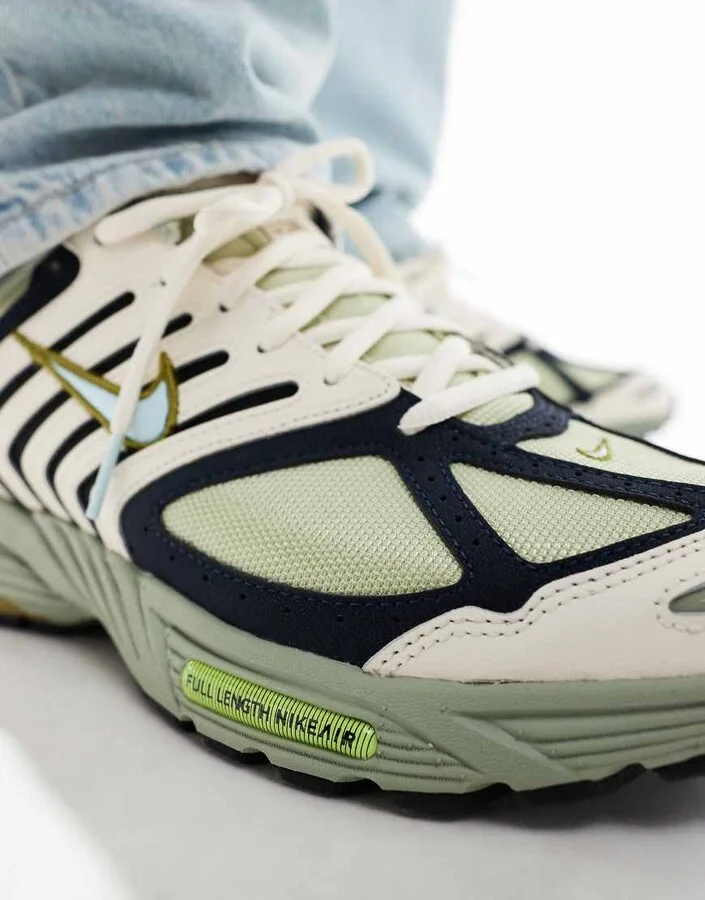 Nike Air Pegasus 2005 sneakers in light green - Image 3