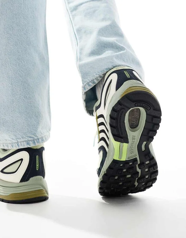 Nike Air Pegasus 2005 sneakers in light green - Image 4
