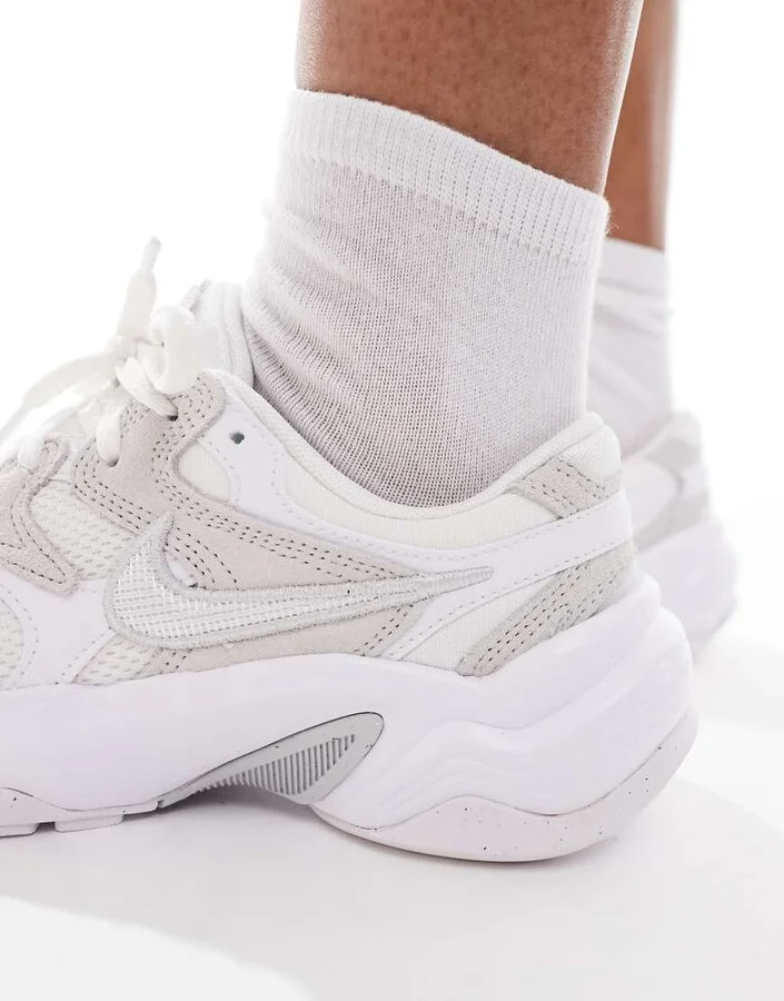 Nike AL8 sneakers in white - Image 3