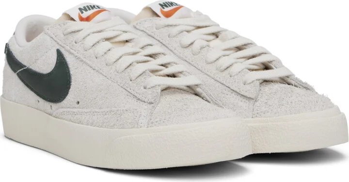 Nike Beige Blazer Low '77 Vintage Sneakers - Image 4