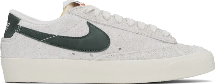 Nike Beige Blazer Low '77 Vintage Sneakers