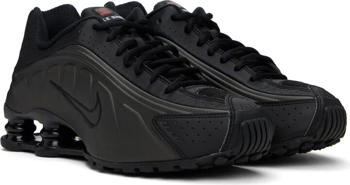 Nike Black Shox R4 Sneakers - Image 4