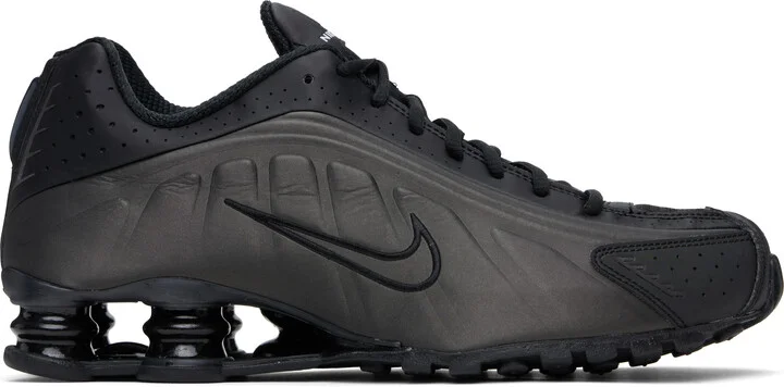 Nike Black Shox R4 Sneakers
