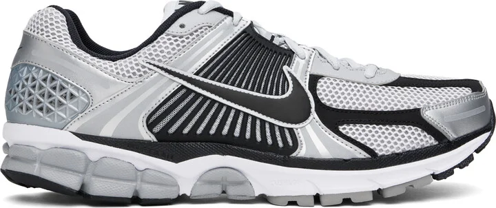 Nike Black & Silver Zoom Vomero 5 Sneakers
