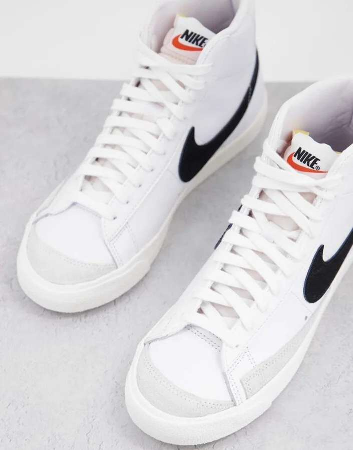 Nike Blazer Mid '77 sneakers in white - Image 2