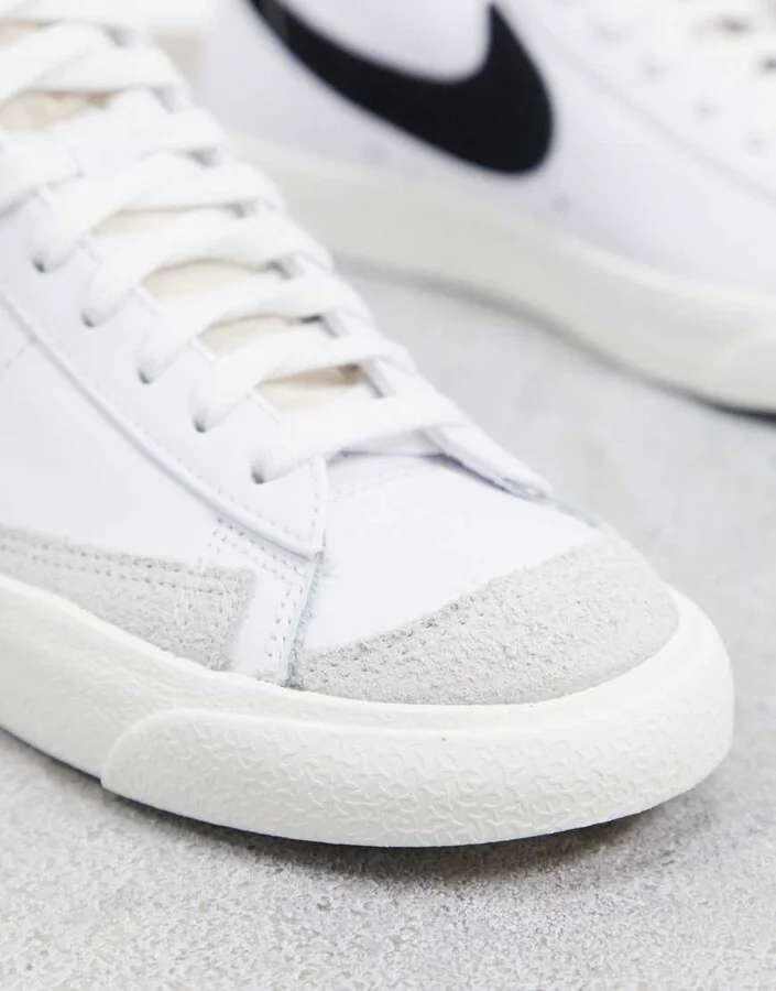 Nike Blazer Mid '77 vintage sneakers in white/black - Image 3