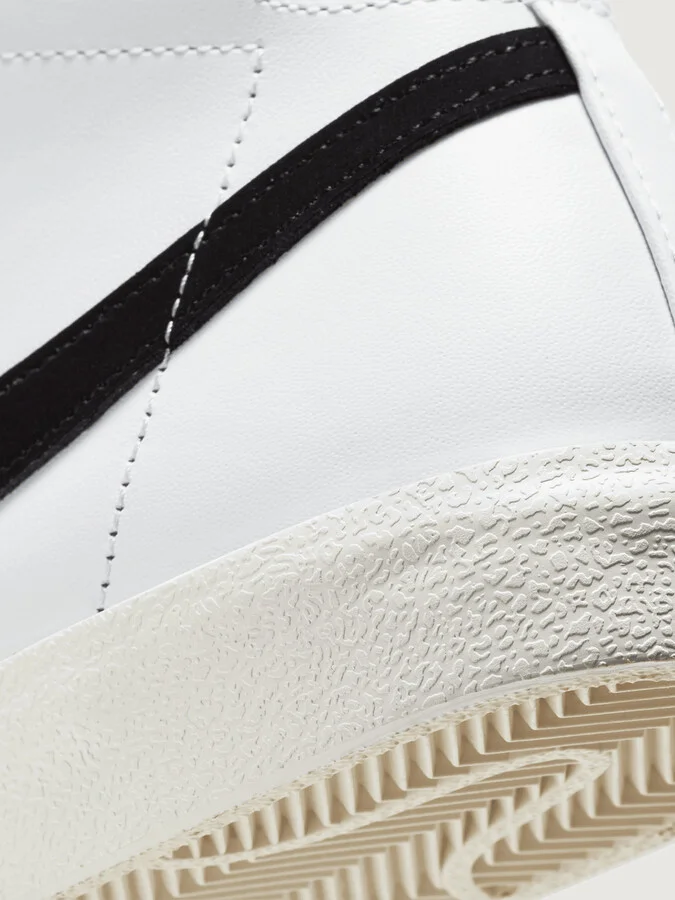 Nike Blazer Mid '77 Vintage - WHITE/BLACK-SAIL - Image 3