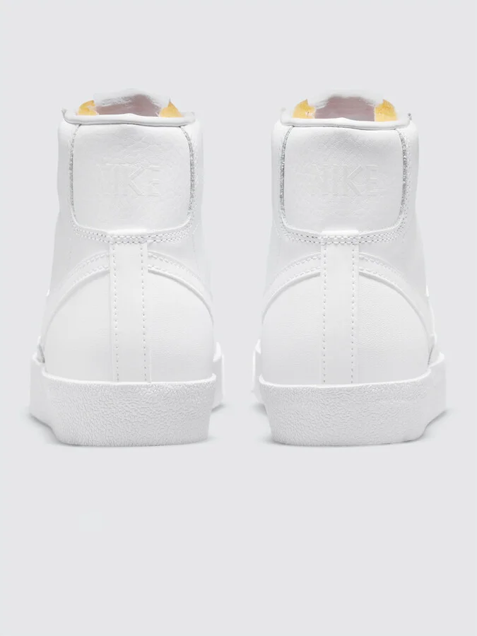 Nike Blazer Mid '77 Vintage - White/White-White-Black - Image 4