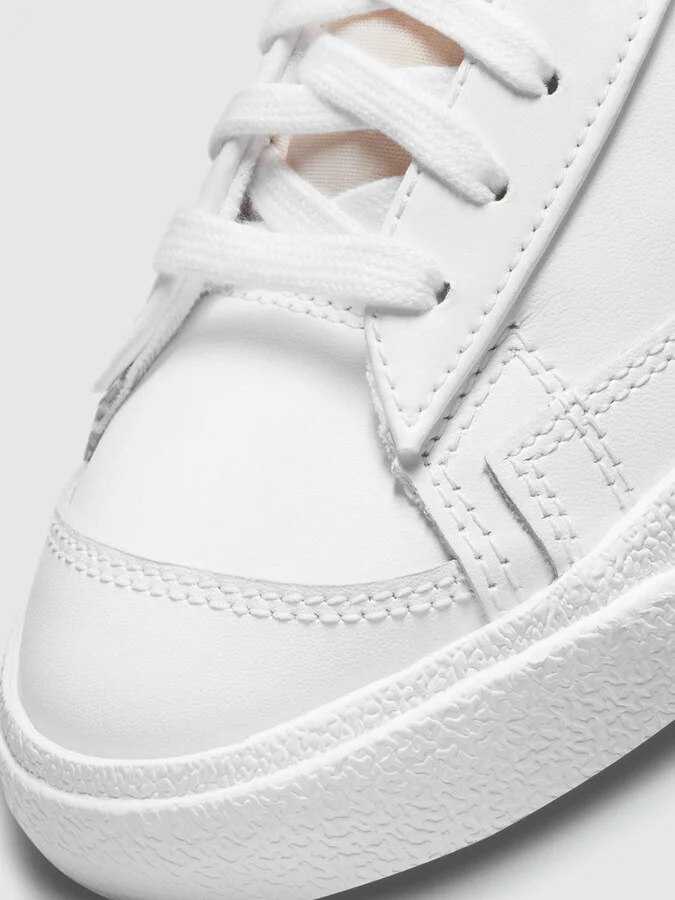 Nike Blazer Mid '77 Vintage - White/White-White-Black - Image 6