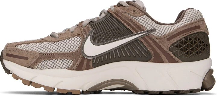 Nike Brown Zoom Vomero 5 Sneakers - Image 3