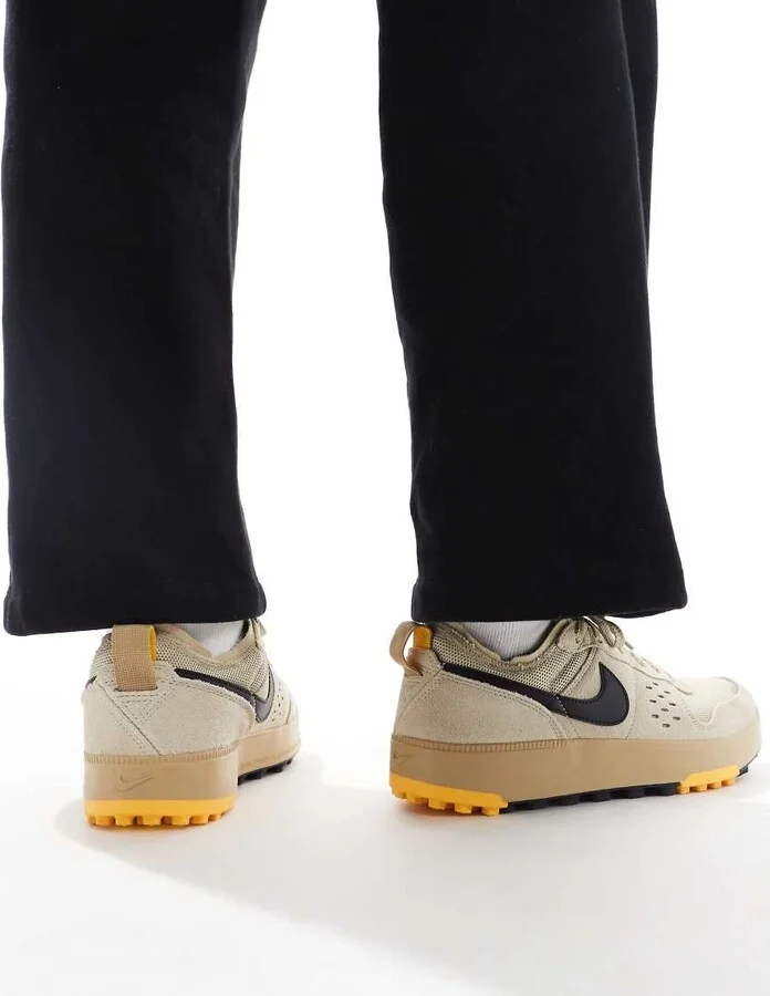 Nike C1ty sneakers in beige and black - Image 3