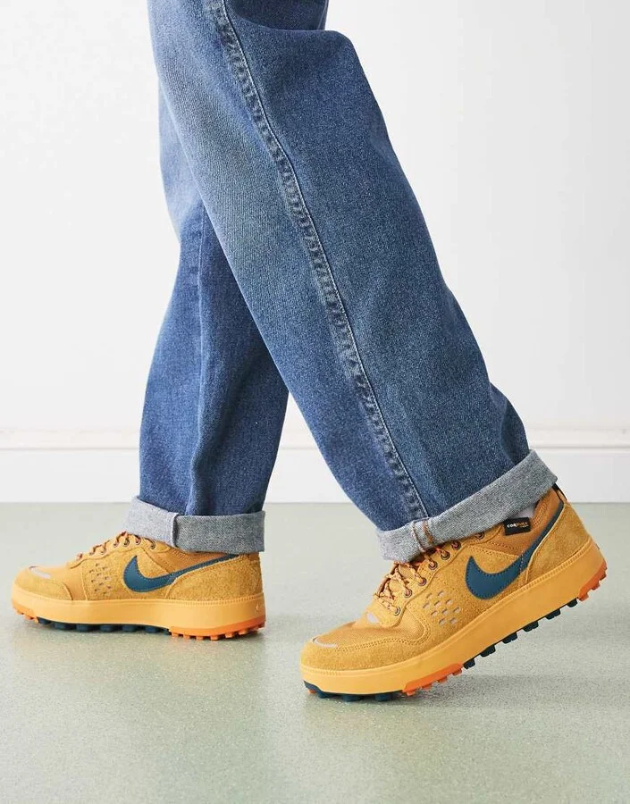 Nike C1ty sneakers in beige and orange - Image 4