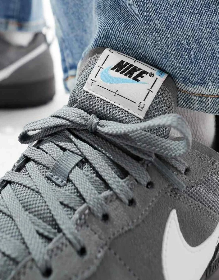 Nike C1ty sneakers in dark gray and white - Image 4