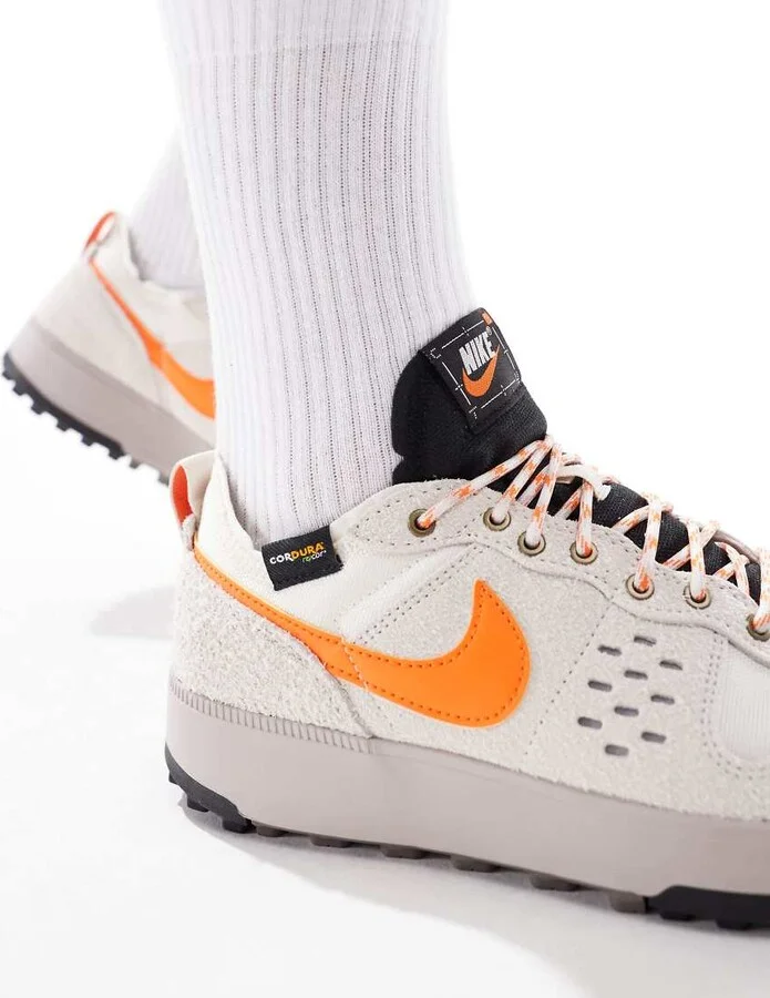 Nike C1TY sneakers in off-white and orange - Image 3