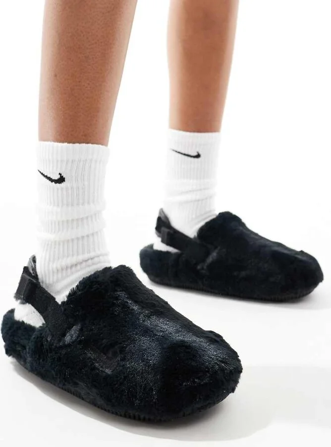 Nike Calm mule fleece sliders in black - Image 3