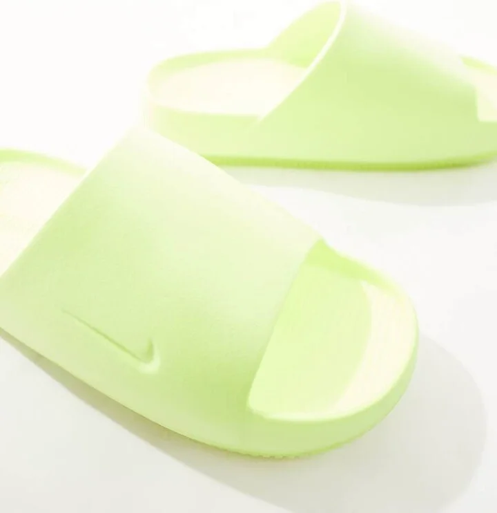 Nike Calm Mule slides in volt green - Image 2