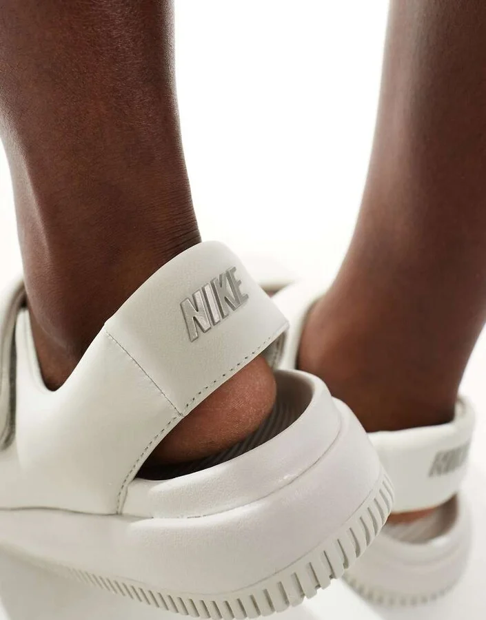Nike Calm sandals in off white - Image 4
