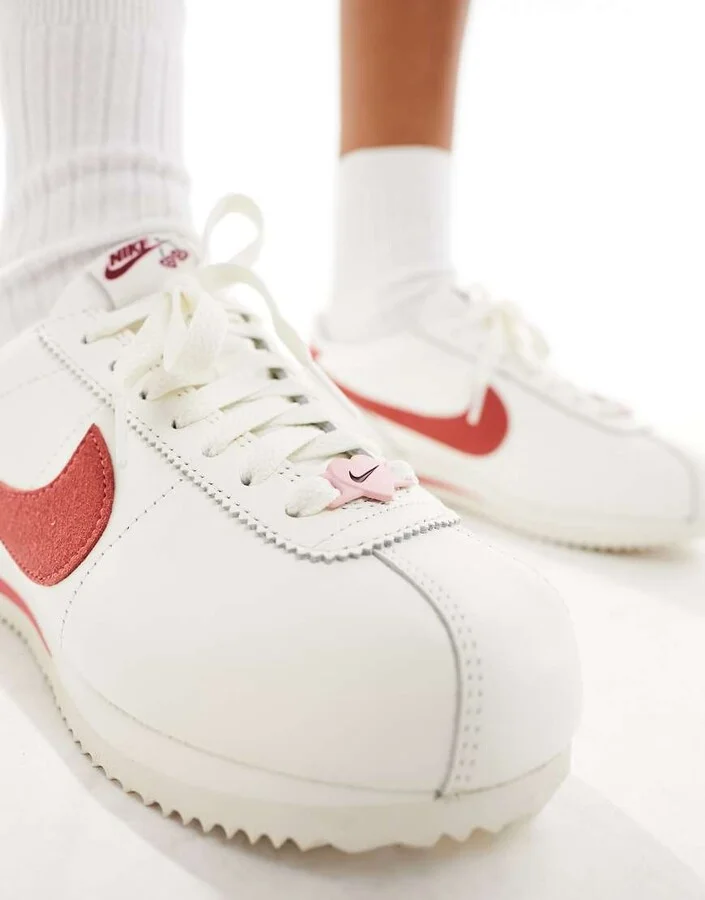 Nike Cortez leather sneakers in white and red - Image 4