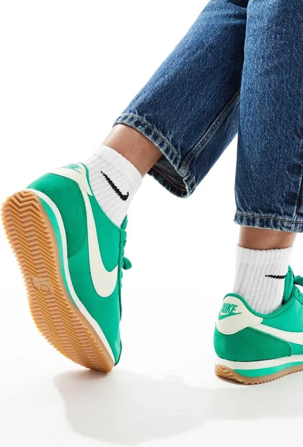 Nike Cortez sneakers in green and white - Image 3
