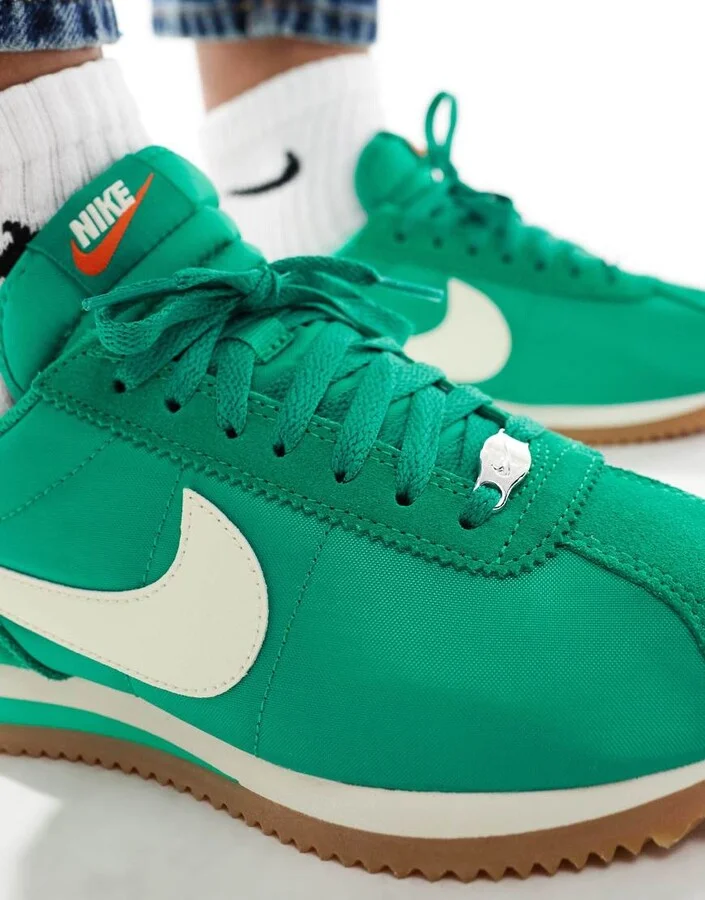 Nike Cortez sneakers in green and white - Image 4