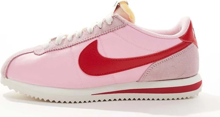 Nike Cortez sneakers in pink and red - Image 2