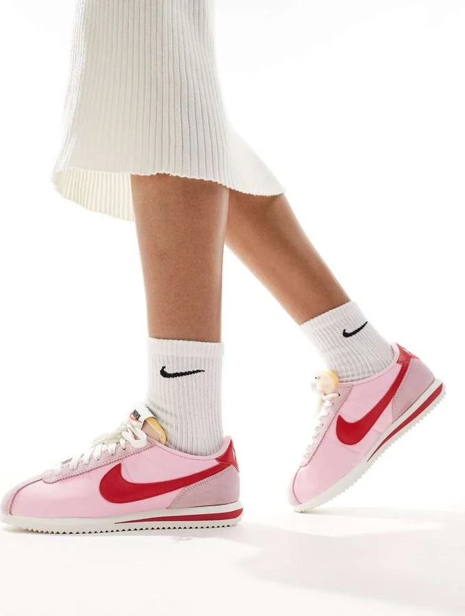 Nike Cortez sneakers in pink and red - Image 4