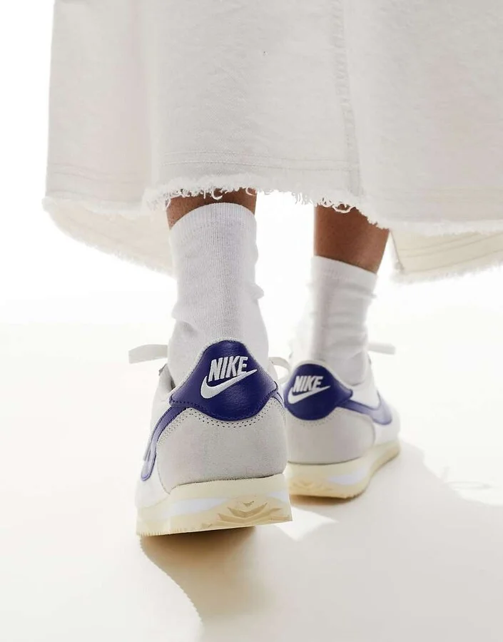 Nike Cortez Textile sneakers in white and blue - Image 3