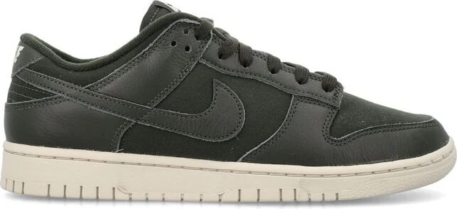 Nike Dunk Low Premium Round-Toe Lace-Up Sneakers