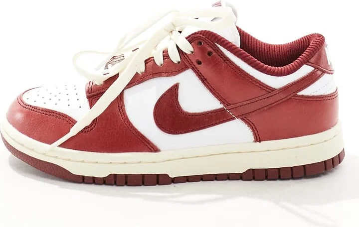 Nike Dunk Low Premium sneakers in white and red - Image 2