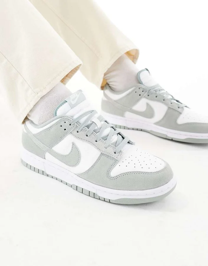 Nike Dunk Low Retro SE sneakers in gray and white