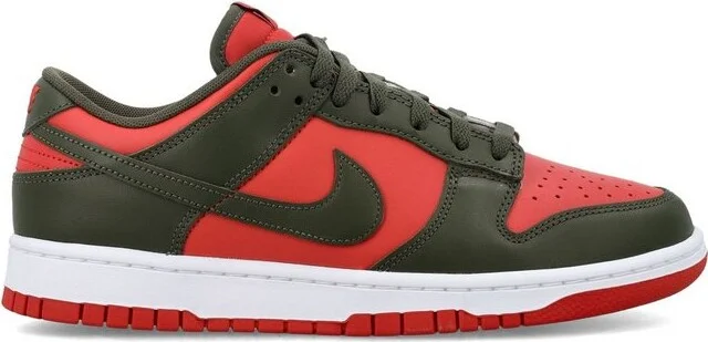 Nike Dunk Low Retro Sneakers
