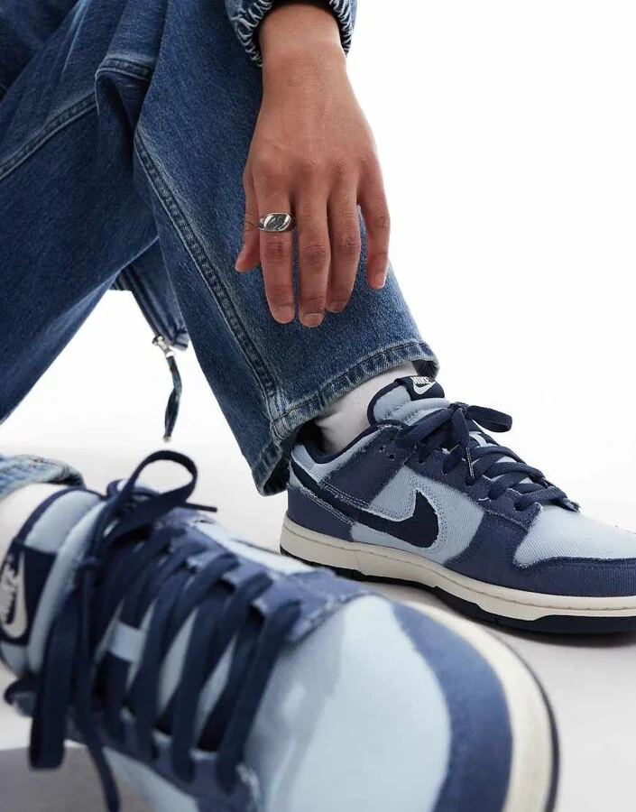 Nike Dunk Low Retro sneakers in light blue and navy - Image 4
