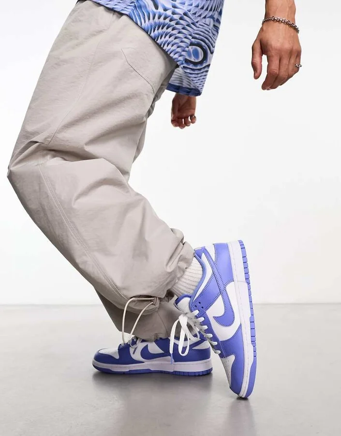 Nike Dunk Low Retro sneakers in white and blue