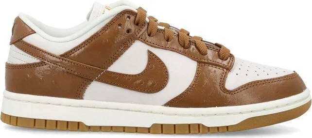 Nike Dunk Low Sneakers