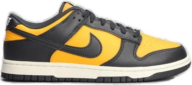 Nike Dunk Retro Low-Top Sneakers