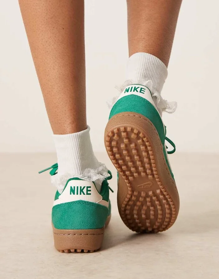 Nike Field General sneakers in green and white - Image 3