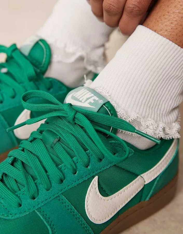 Nike Field General sneakers in green and white - Image 4