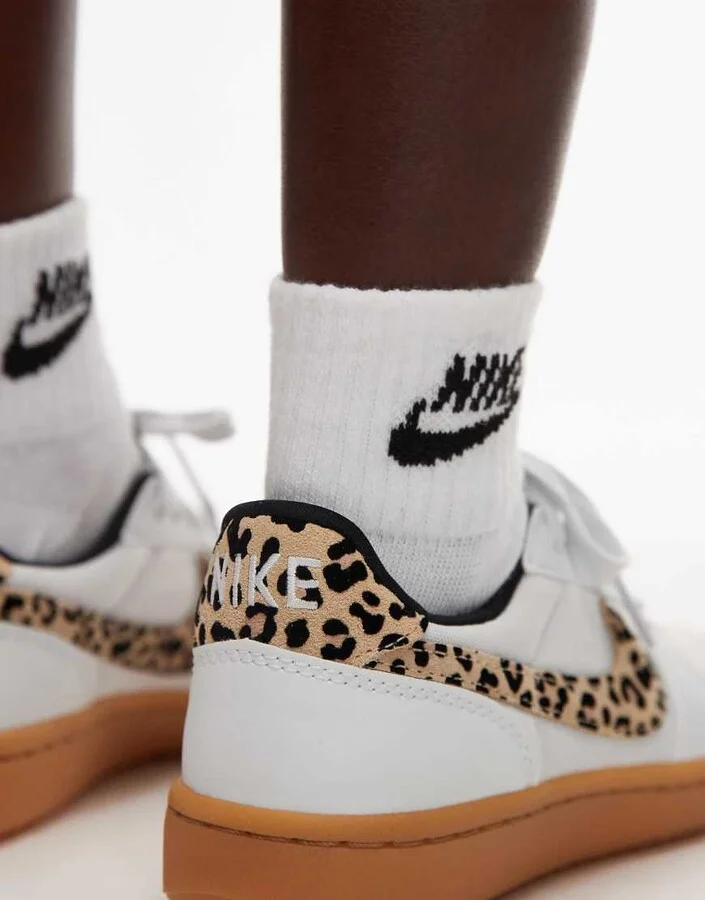 Nike Field General sneakers in white and leopard print - Image 3