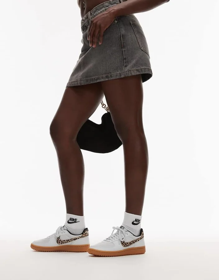 Nike Field General sneakers in white and leopard print - Image 4