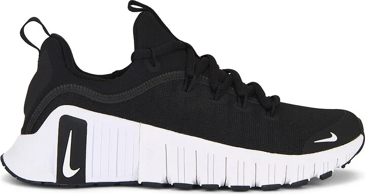 Nike Free Metcon 6 Sneaker in Black